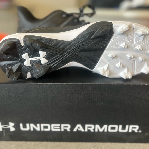 Under Armor Cleats - Picture 3 of 3